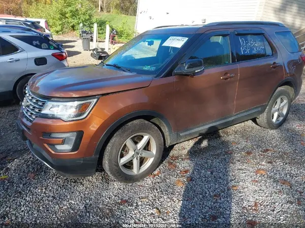 1FM5K8D83HGA02385 2017 FORD EXPLORER - Image 2