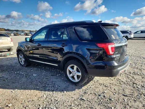 1FM5K8D83HGA21082 2017 FORD EXPLORER - Image 2