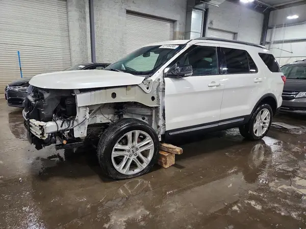 1FM5K8D83HGA24869 2017 FORD EXPLORER - Image 1
