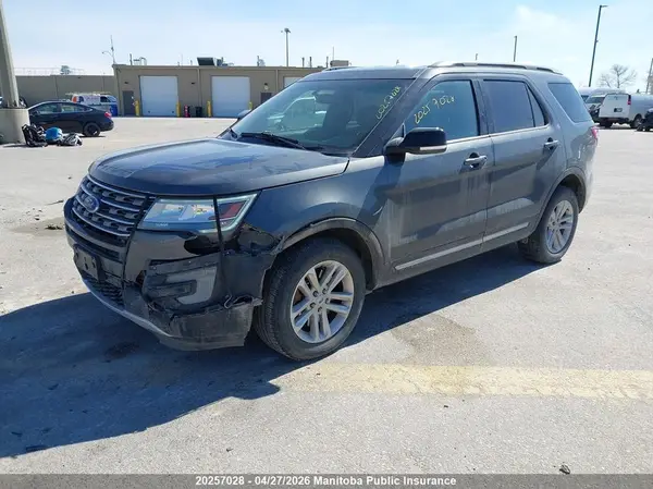 1FM5K8D83HGA49352 2017 FORD EXPLORER - Image 2