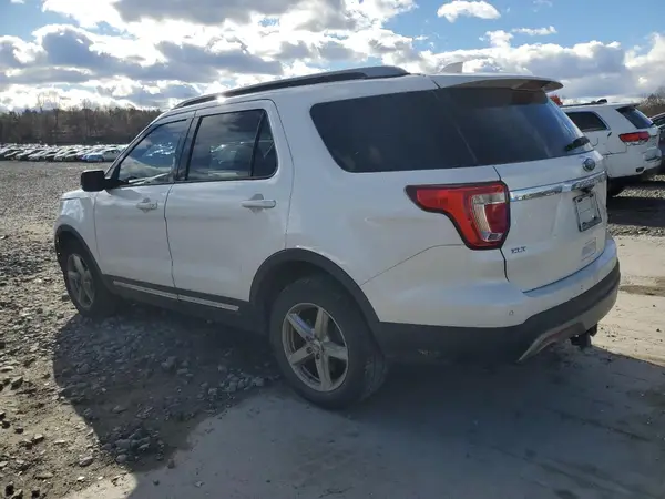 1FM5K8D83HGA52848 2017 FORD EXPLORER - Image 2