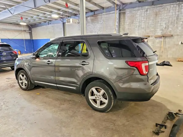 1FM5K8D83HGA53403 2017 FORD EXPLORER - Image 2