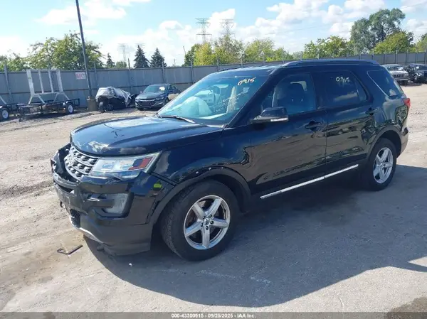1FM5K8D83HGA58102 2017 FORD EXPLORER - Image 2