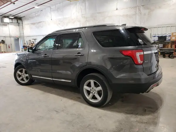 1FM5K8D83HGA92489 2017 FORD EXPLORER - Image 2