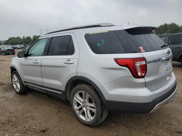 1FM5K8D83HGB60578 2017 FORD EXPLORER - Image 2