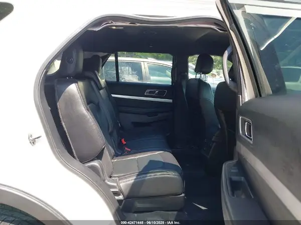 1FM5K8D83HGB77607 2017 FORD EXPLORER - Image 8