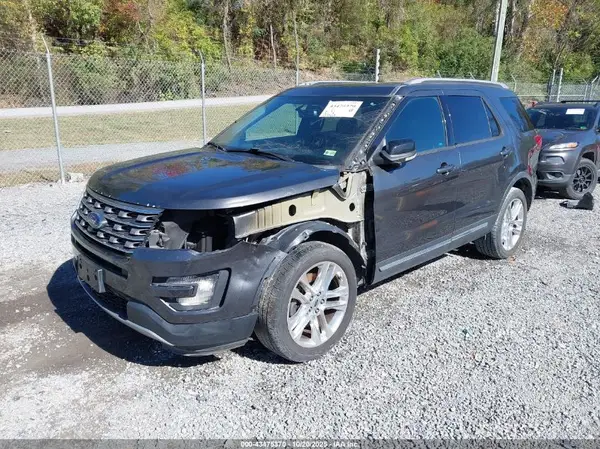 1FM5K8D83HGC52774 2017 FORD EXPLORER - Image 2