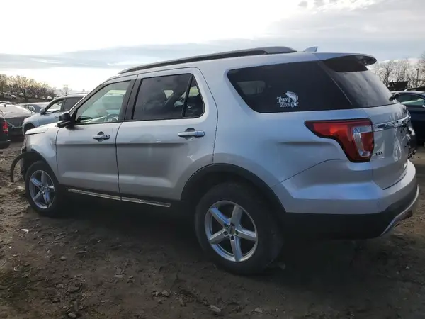 1FM5K8D83HGD00449 2017 FORD EXPLORER - Image 2