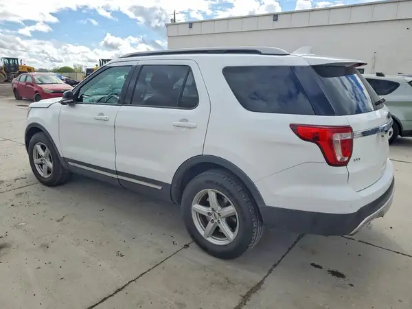 1FM5K8D83HGD05330 2017 FORD EXPLORER - Image 2