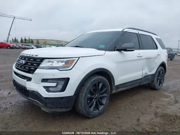 1FM5K8D83HGD18840 2017 FORD EXPLORER - Image 2