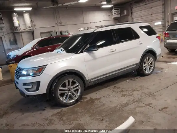 1FM5K8D83HGD37260 2017 FORD EXPLORER - Image 2