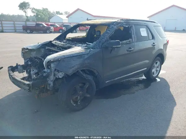 1FM5K8D83HGD41485 2017 FORD EXPLORER - Image 2