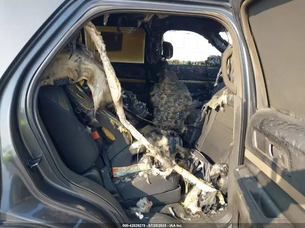 1FM5K8D83HGD41485 2017 FORD EXPLORER - Image 8