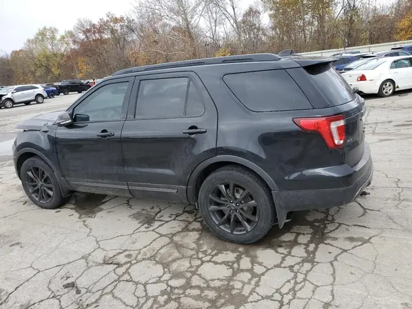 1FM5K8D83HGD51367 2017 FORD EXPLORER - Image 2