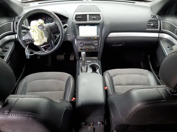 1FM5K8D83HGD51367 2017 FORD EXPLORER - Image 8