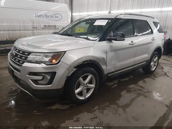 1FM5K8D83HGD56925 2017 FORD EXPLORER - Image 2