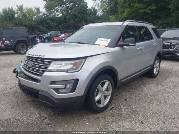 1FM5K8D83HGE01748 2017 FORD EXPLORER - Image 2