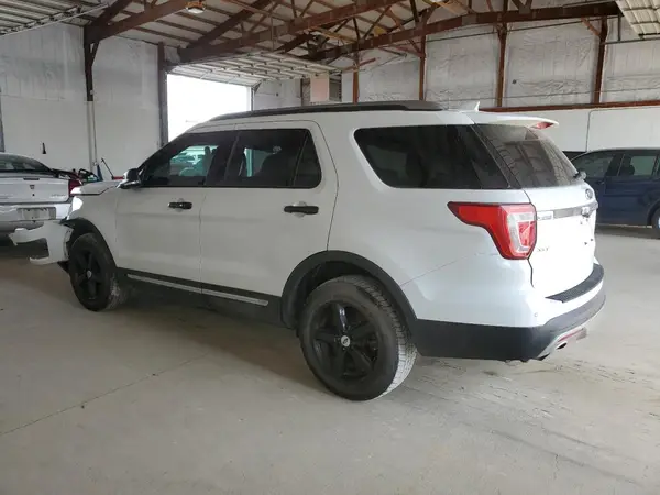 1FM5K8D83HGE35236 2017 FORD EXPLORER - Image 2
