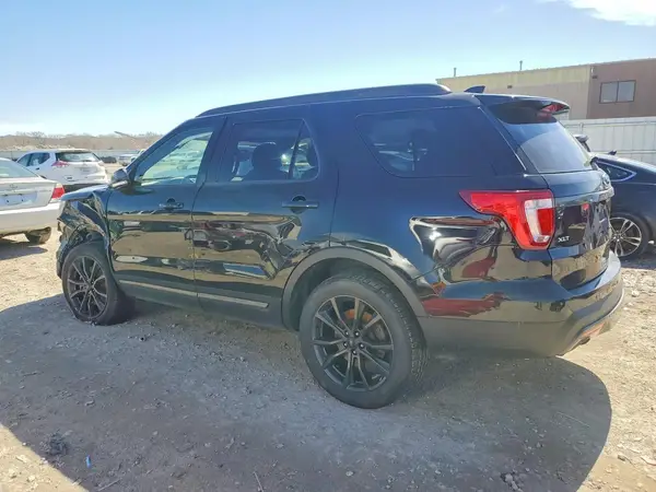 1FM5K8D83HGE37410 2017 FORD EXPLORER - Image 2