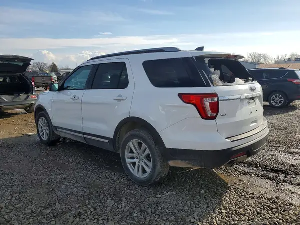 1FM5K8D83JGA02828 2018 FORD EXPLORER - Image 2