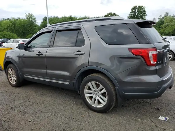 1FM5K8D83JGA17037 2018 FORD EXPLORER - Image 2