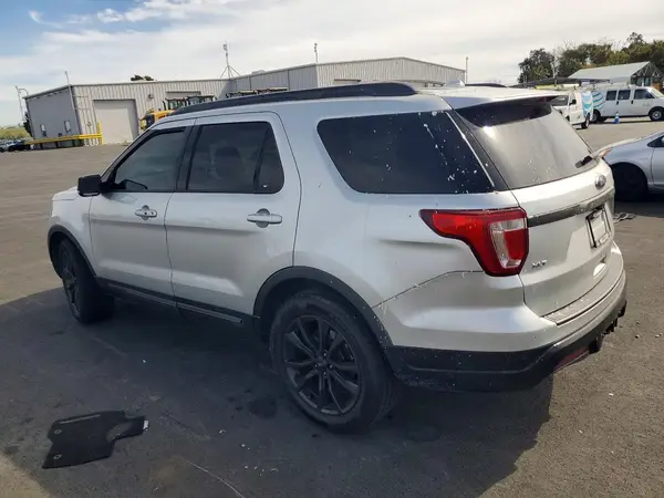 1FM5K8D83JGA19919 2018 FORD EXPLORER - Image 2