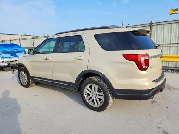 1FM5K8D83JGA24022 2018 FORD EXPLORER - Image 2
