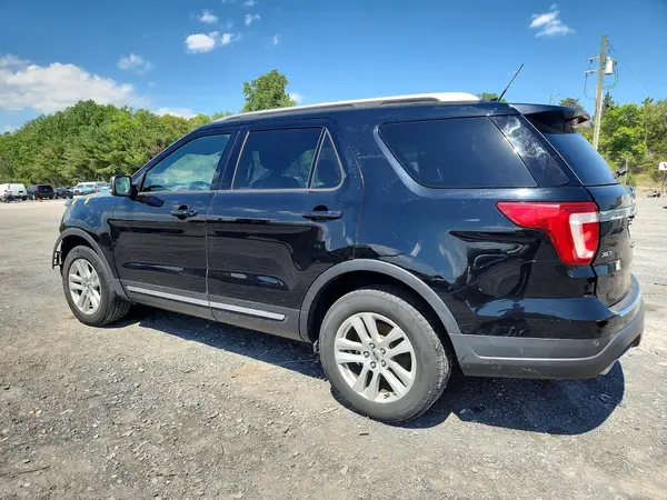 1FM5K8D83JGA39314 2018 FORD EXPLORER - Image 2
