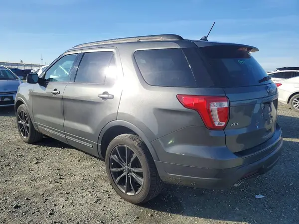 1FM5K8D83JGA43122 2018 FORD EXPLORER - Image 2