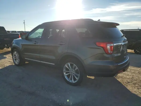 1FM5K8D83JGA50216 2018 FORD EXPLORER - Image 2