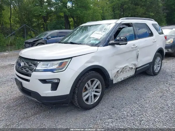1FM5K8D83JGA61328 2018 FORD EXPLORER - Image 2