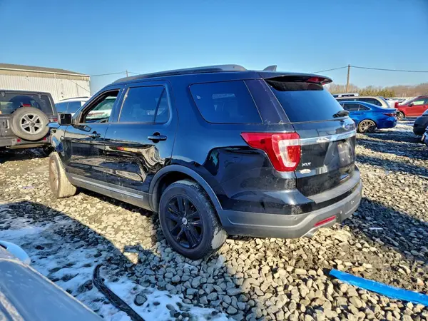 1FM5K8D83JGA61958 2018 FORD EXPLORER - Image 2