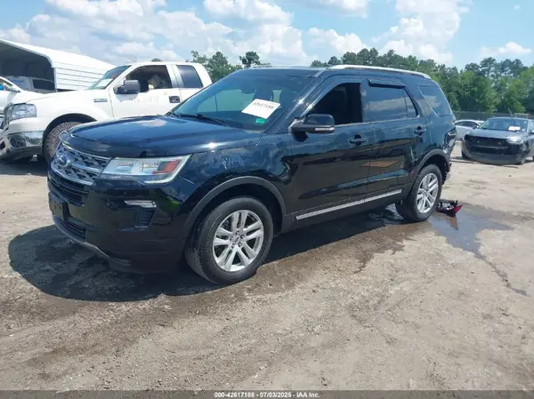 1FM5K8D83JGA64472 2018 FORD EXPLORER - Image 2