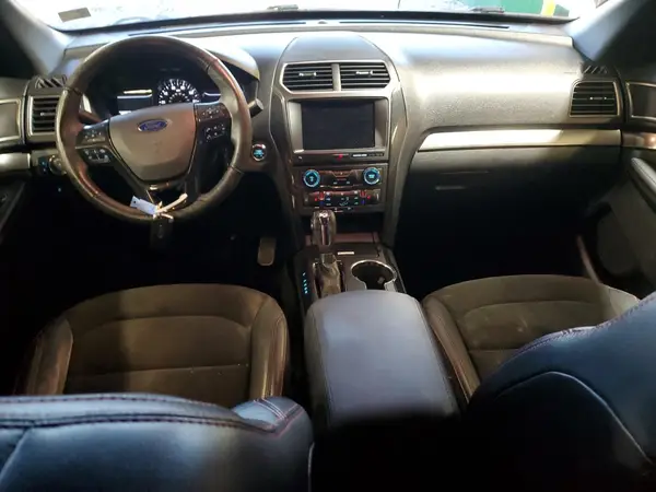 1FM5K8D83JGA75150 2018 FORD EXPLORER - Image 8