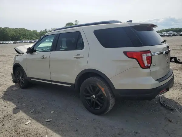 1FM5K8D83JGA78047 2018 FORD EXPLORER - Image 2