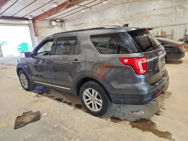 1FM5K8D83JGB18580 2018 FORD EXPLORER - Image 2