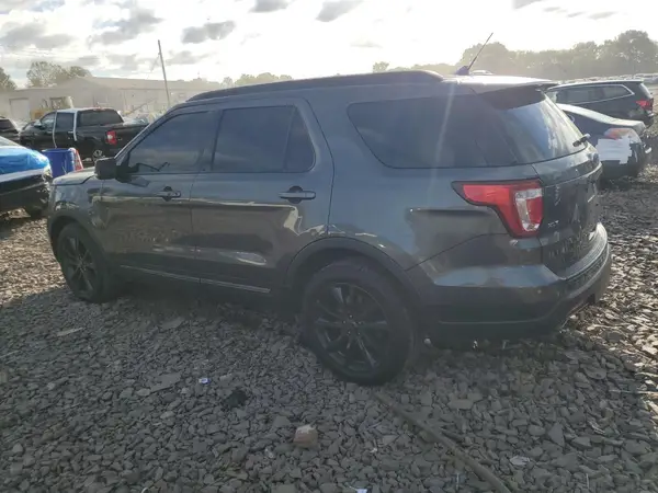 1FM5K8D83JGB25562 2018 FORD EXPLORER - Image 2