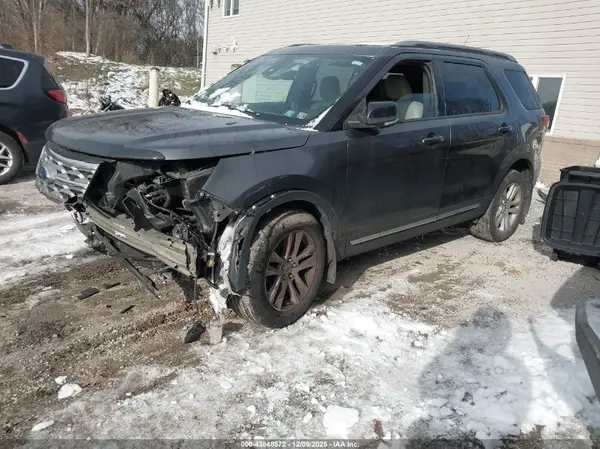 1FM5K8D83JGB94588 2018 FORD EXPLORER - Image 2