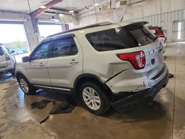 1FM5K8D83JGC03869 2018 FORD EXPLORER - Image 2
