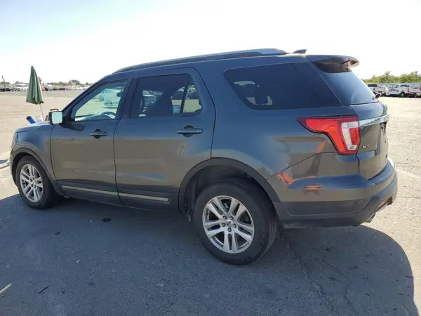 1FM5K8D83JGC42154 2018 FORD EXPLORER - Image 2