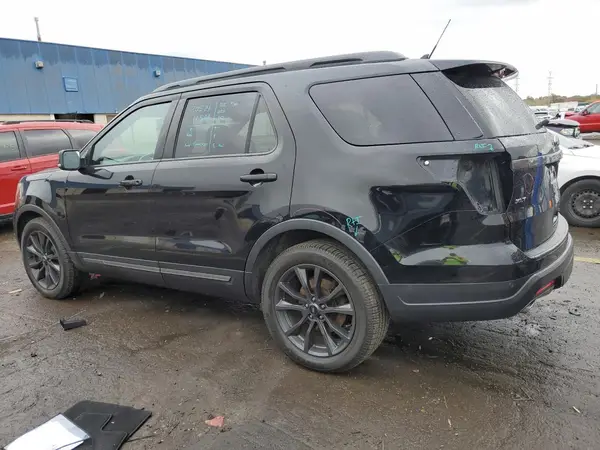 1FM5K8D83JGC67913 2018 FORD EXPLORER - Image 2