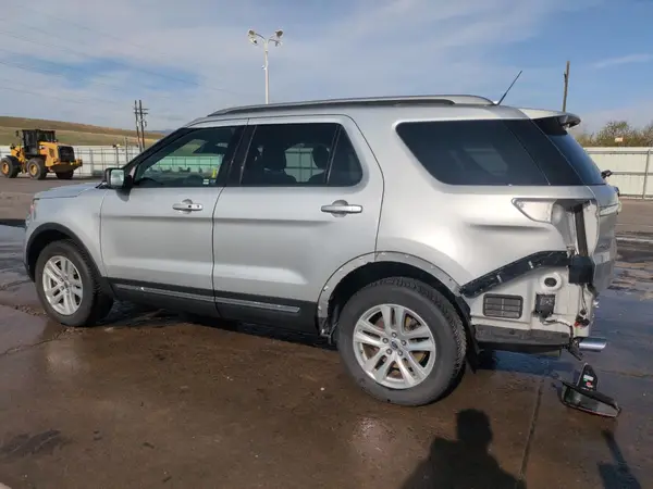 1FM5K8D83JGC77101 2018 FORD EXPLORER - Image 2