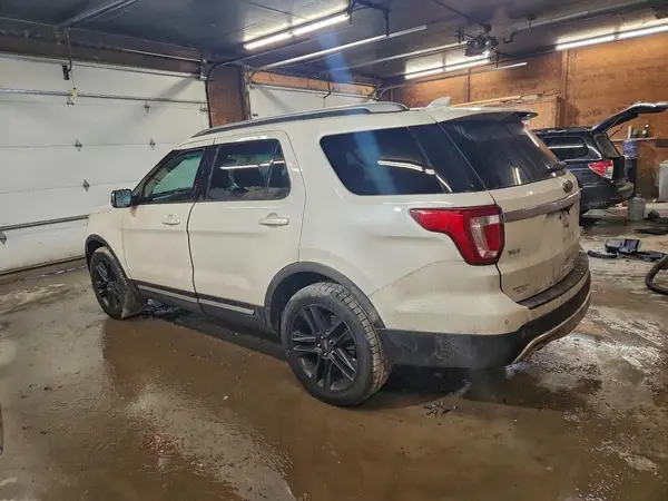 1FM5K8D84GGA16732 2016 FORD EXPLORER - Image 2