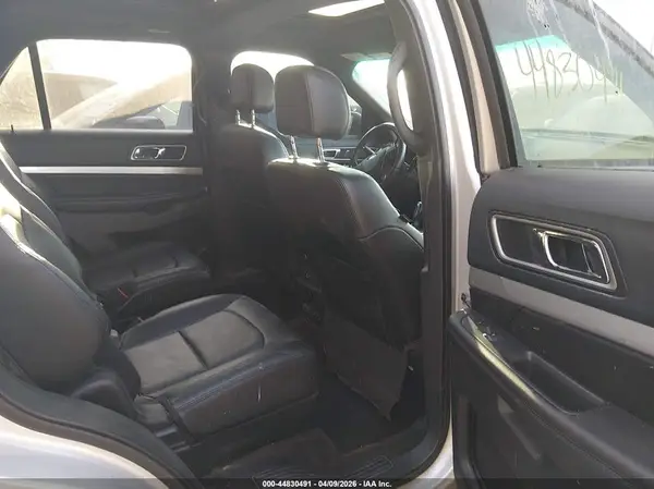 1FM5K8D84GGA23986 2016 FORD EXPLORER - Image 8
