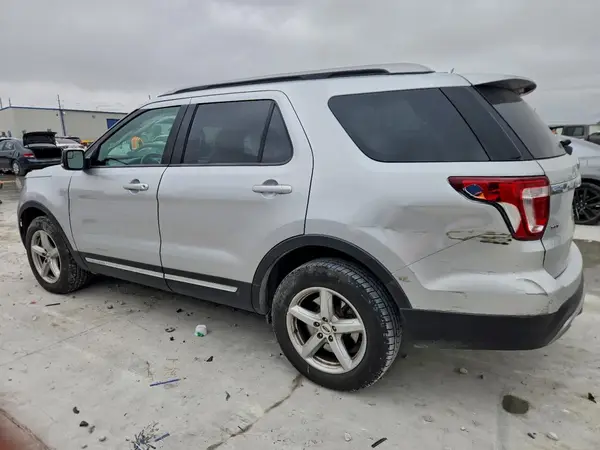 1FM5K8D84GGB26227 2016 FORD EXPLORER - Image 2