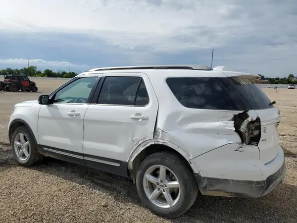 1FM5K8D84GGD00068 2016 FORD EXPLORER - Image 2