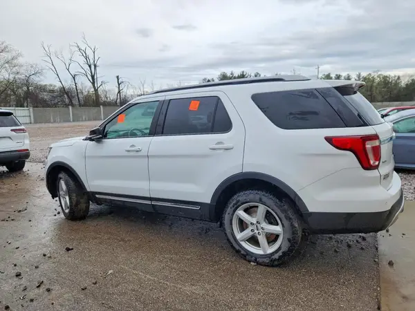 1FM5K8D84GGD11216 2016 FORD EXPLORER - Image 2