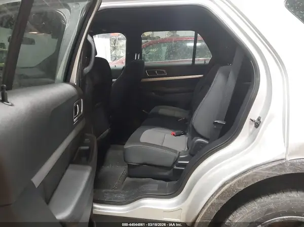 1FM5K8D84HGA03660 2017 FORD EXPLORER - Image 8