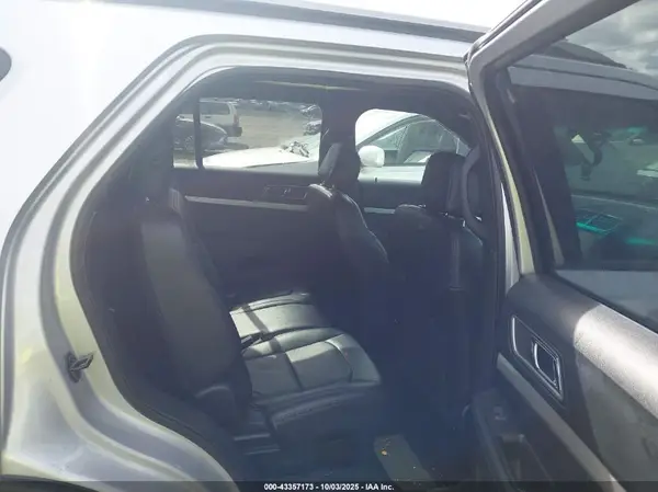 1FM5K8D84HGA10088 2017 FORD EXPLORER - Image 8