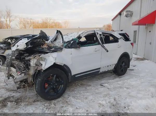 1FM5K8D84HGA25190 2017 FORD EXPLORER - Image 2